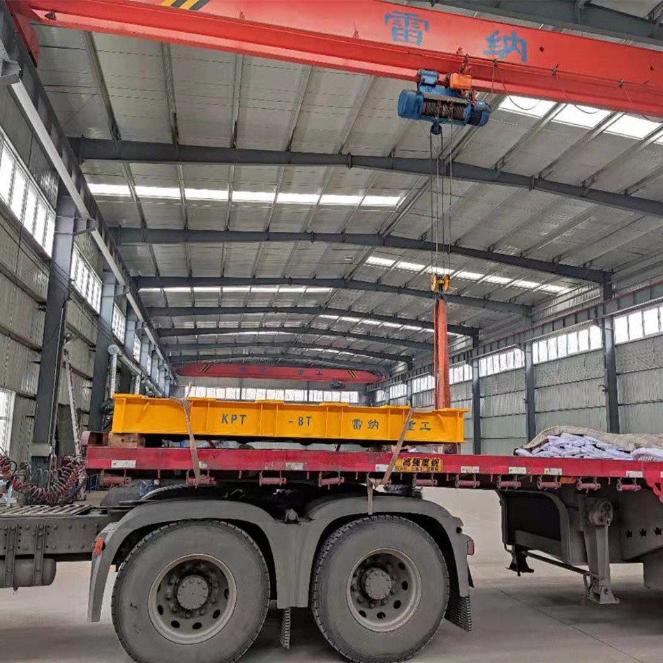 雷納重工軌道平車(chē)發(fā)貨